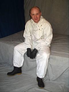 BSUITWHITE10