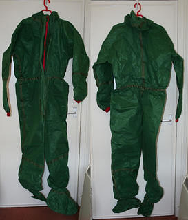 DISPGREEN02HOODANDFEET (XL)