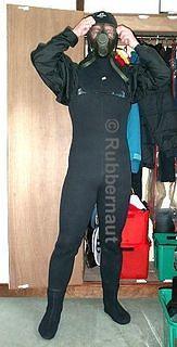 RUBBERNAUT 063