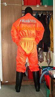 RUBBERNAUT 069