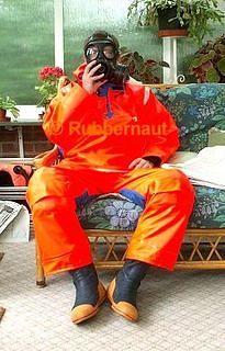 RUBBERNAUT 077