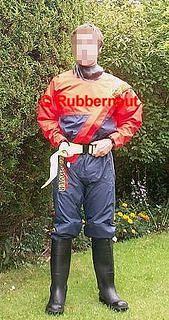 RUBBERNAUT 082