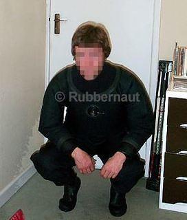 RUBBERNAUT 097