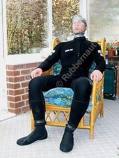 RUBBERNAUT 182