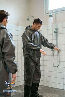 2025-12-05-16-25-58 1