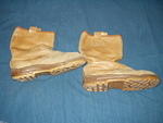 BOOTS02 SIZE 8
